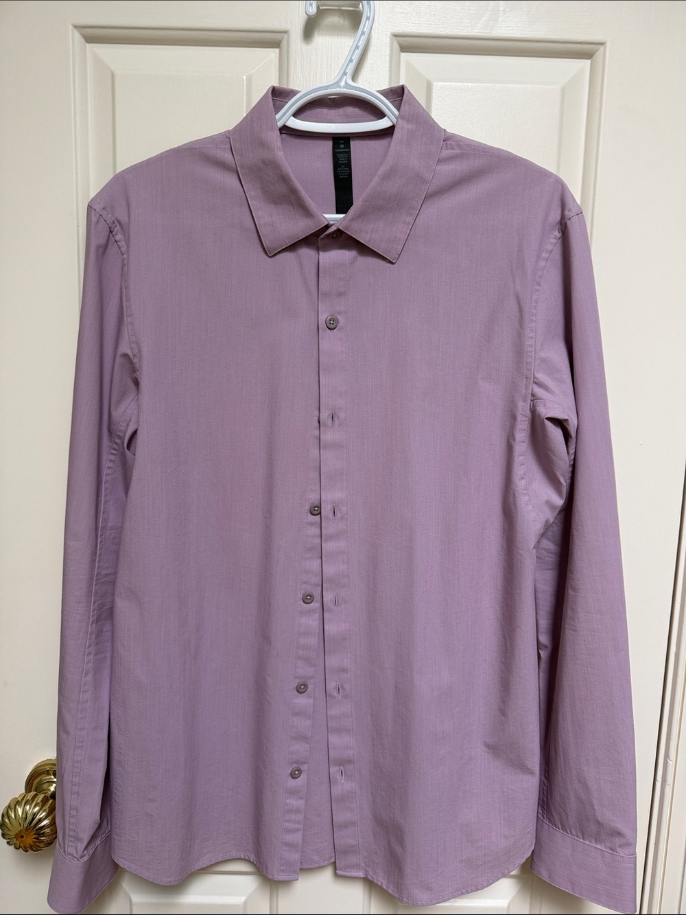 Lululemon sz M men's purple mauve button down long sleeve shirt